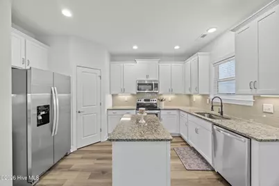 10113 Belville Oaks Lane, Leland, NC 28451 - Photo 7