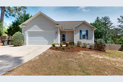 617 Seymour Street, Aberdeen, NC 28315 - Photo 1