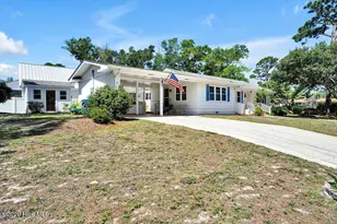 102 S Fodale Ave, Southport, NC 28461 - Photo 3