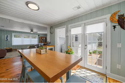 102 S Fodale Avenue, Southport, NC 28461 - Photo 15