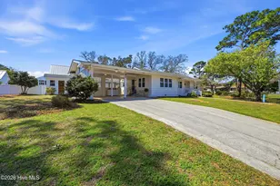 102 S Fodale Ave, Southport, NC 28461 - Photo 3