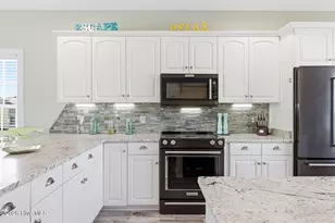 110 Seaward Ct, Kure Beach, NC 28449 - Photo 9