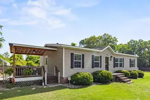 910 Beasley's Mill Rd, Warsaw, NC 28398 - Photo 1