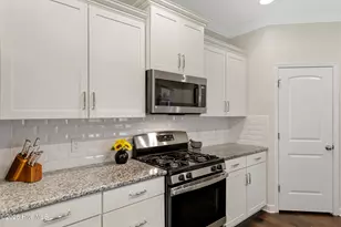 1512 Grove Ln, Wilmington, NC 28409 - Photo 17