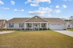 203 Pigeon Ln, Swansboro, NC 28584 - Photo 1