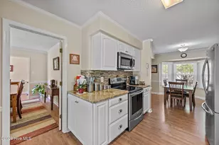 1902 Pinetree Dr, New Bern, NC 28562 - Photo 3