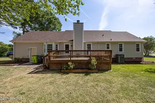 1902 Pinetree Dr, New Bern, NC 28562 - Photo 21