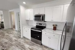 896 Academy St, Fair Bluff, NC 28439 - Photo 9
