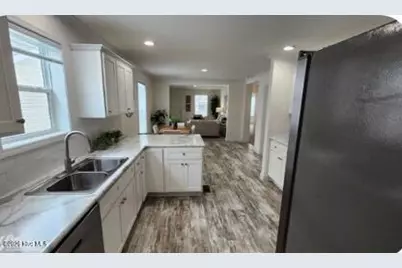 896 Academy Street, Fair Bluff, NC 28439 - Photo 5