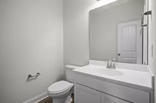 209 Verrazzano Ln, Jacksonville, NC 28546 - Photo 9
