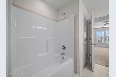 209 Verrazzano Lane, Jacksonville, NC 28546 - Photo 13
