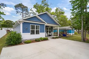 206 NE 76th St, Oak Island, NC 28465 - Photo 5