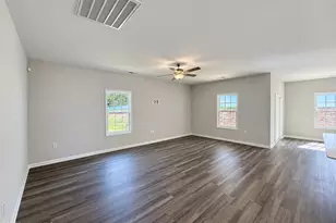 127 Crossvine St, Selma, NC 27576 - Photo 5