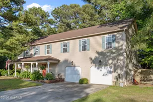 309 Osprey Point Dr, Sneads Ferry, NC 28460 - Photo 3