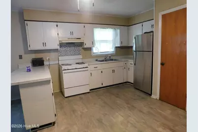 1003 Raleigh Street, Laurinburg, NC 28352 - Photo 7