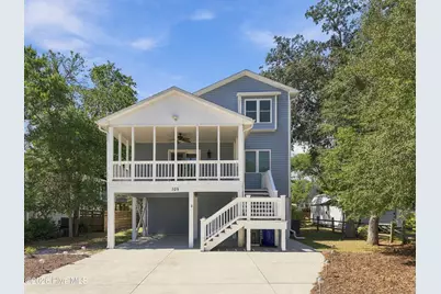 105 SW 11th Street, Oak Island, NC 28465 - Photo 1