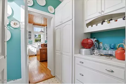 218 W College Street, Mount Olive, NC 28365 - Photo 31