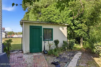 218 W College Street, Mount Olive, NC 28365 - Photo 57