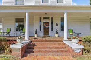 218 W College St, Mount Olive, NC 28365 - Photo 7