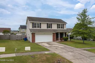 413 Little Creek Ct, Jacksonville, NC 28546 - Photo 3