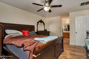 413 Little Creek Ct, Jacksonville, NC 28546 - Photo 33