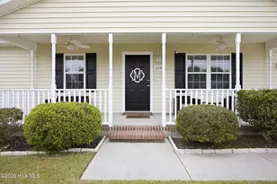 209 Snowden Ct, Richlands, NC 28574 - Photo 3