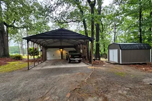 301 Fork Lake Dr, Clinton, NC 28328 - Photo 9