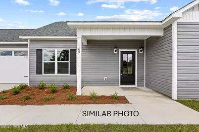 406 Wade Drive, Richlands, NC 28574 - Photo 3