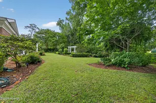 2412 Gillette Dr, Wilmington, NC 28403 - Photo 57