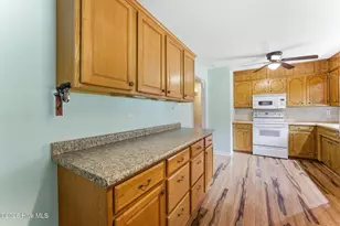 409 Bradford Dr, New Bern, NC 28560 - Photo 9