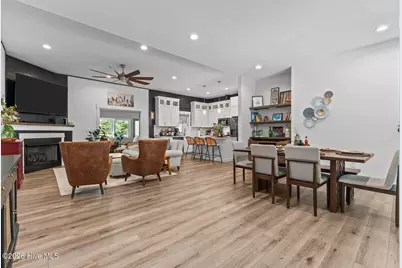 1659 E Indiana Avenue, Southern Pines, NC 28387 - Photo 3