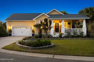 1236 N Caswell Ave, Southport, NC 28461 - Photo 1