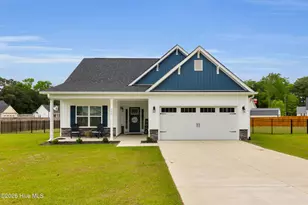 112 Persimmon Dr, New Bern, NC 28562 - Photo 1