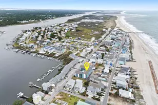 1404 Canal Dr, Carolina Beach, NC 28428 - Photo 5