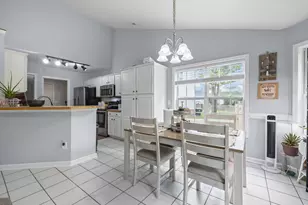 405 W Regent Ct, Jacksonville, NC 28546 - Photo 9