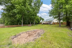 405 W Regent Ct, Jacksonville, NC 28546 - Photo 45