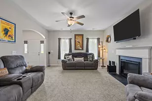 304 Agatha Ct, Jacksonville, NC 28540 - Photo 9