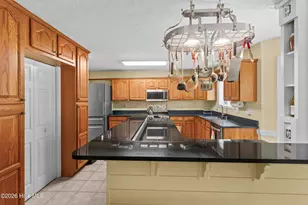 115 Neuse Harbour Blvd, New Bern, NC 28560 - Photo 11