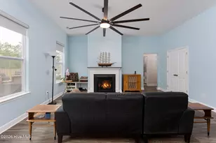 904 W Arboria Dr, Hampstead, NC 28443 - Photo 9
