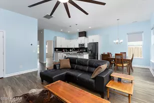904 W Arboria Dr, Hampstead, NC 28443 - Photo 11