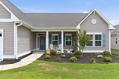 305 W Weatherbee Way, Hampstead, NC 28443 - Photo 3