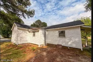 404 E Elizabeth St, Selma, NC 27576 - Photo 11