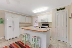 526 Pearson Cir, Newport, NC 28570 - Photo 7