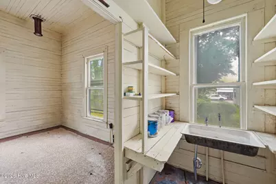 211 Pollock Street, Pollocksville, NC 28573 - Photo 27