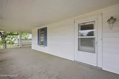 211 Pollock Street, Pollocksville, NC 28573 - Photo 3