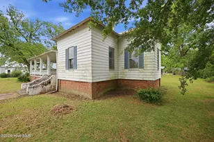 211 Pollock St, Pollocksville, NC 28573 - Photo 39