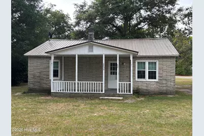 2455 Quewhiffle Road, Aberdeen, NC 28315 - Photo 1
