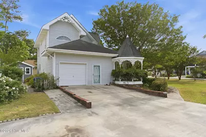 701 Fifth Street S, Carolina Beach, NC 28428 - Photo 5