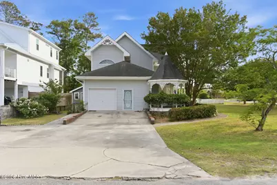 701 Fifth Street S, Carolina Beach, NC 28428 - Photo 3