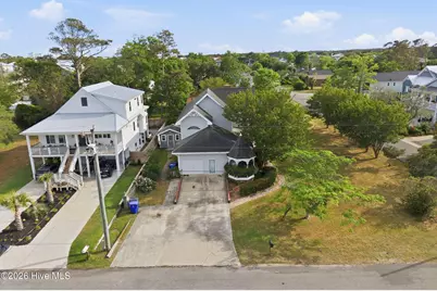 701 Fifth Street S, Carolina Beach, NC 28428 - Photo 9